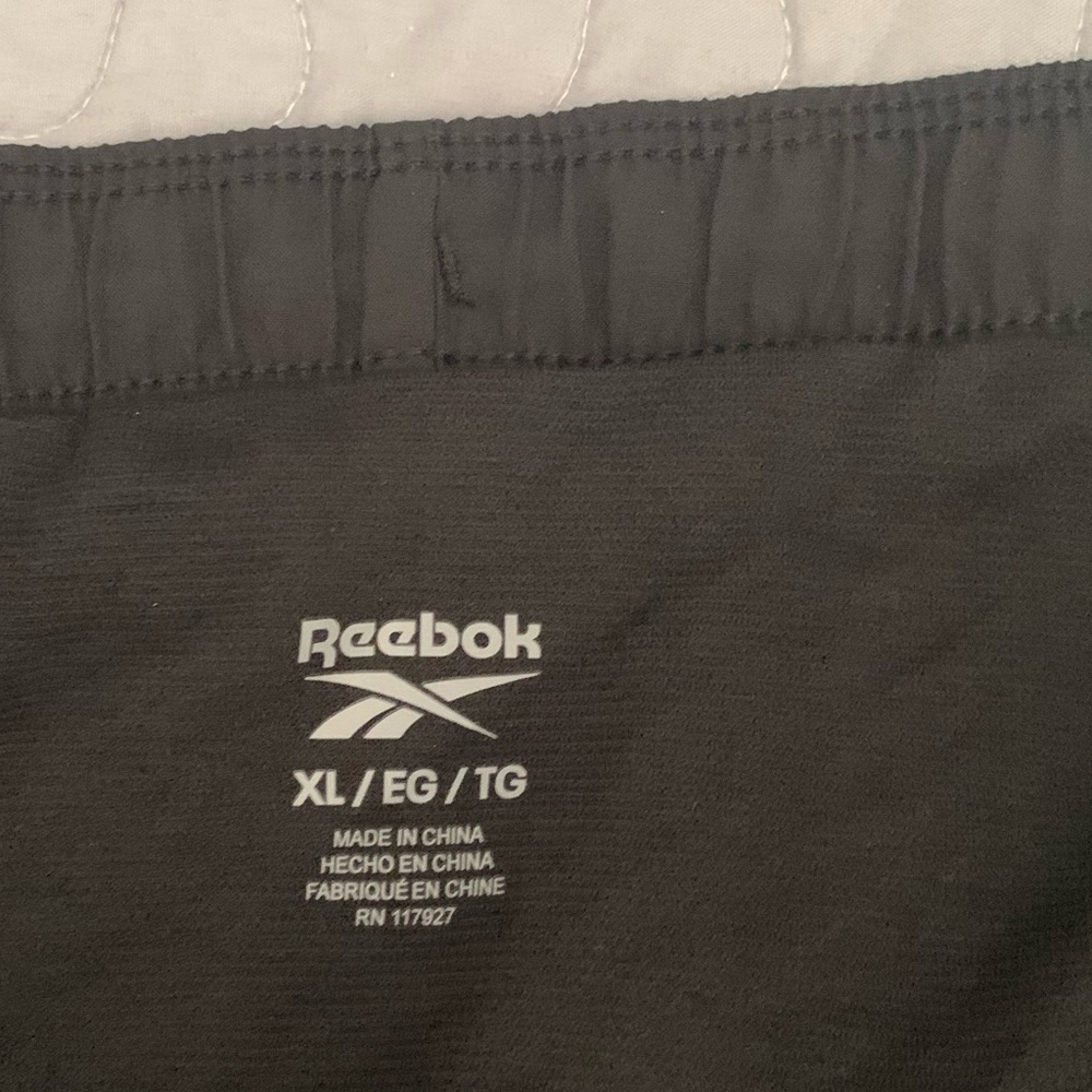 Reebok Relaxed Fit Woman’s Shorts XL - Picture 3 of 6